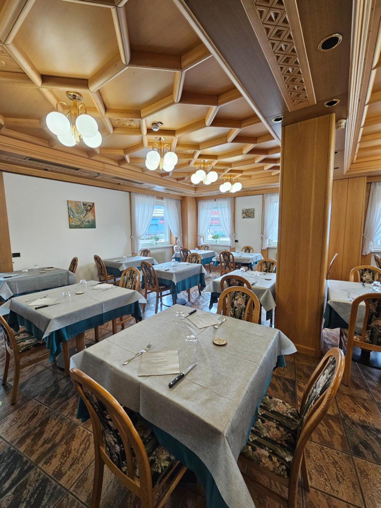 Hotel Ideal Sarche di Calavino Exterior foto